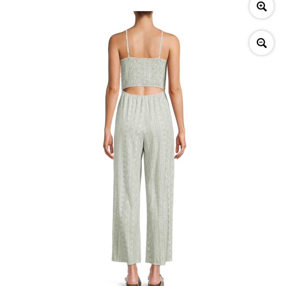 No Boundaries Women’s Diamant Tie Front Jumpsuit Size Small (3-5) NWT - Picture 3 of 7